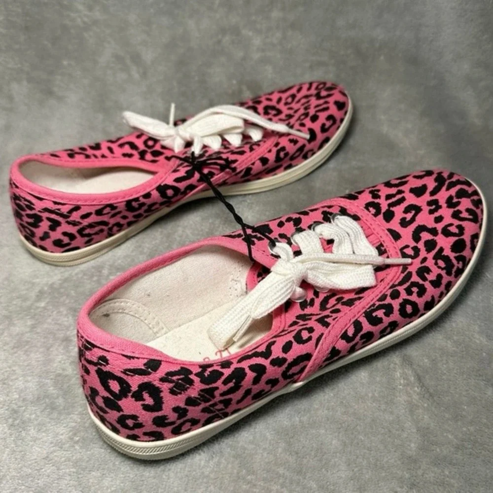 NWT Forever 21 Leopard Print Sneaker Women Sz 7 Pink Canvas Low Top Lace Up Shoe